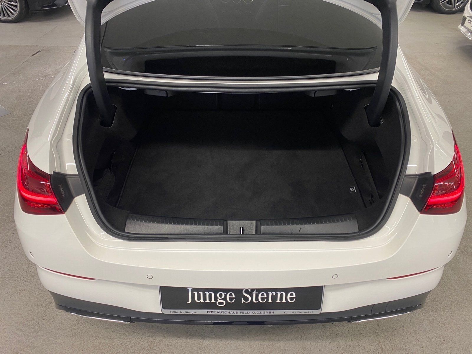 Fahrzeugabbildung Mercedes-Benz CLA 200 AMG*Pano*Totwink*19"*Night*LED*CarPlay*