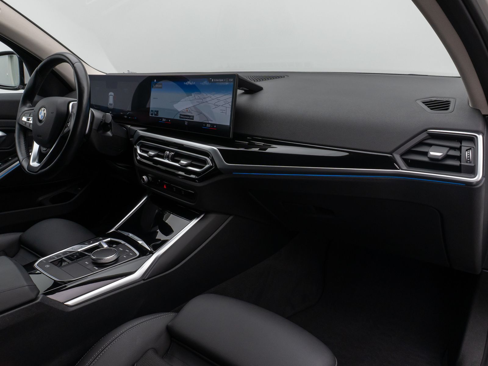 Fahrzeugabbildung BMW 320i DAB Leder MSport AHK Lenkradheizung Sport