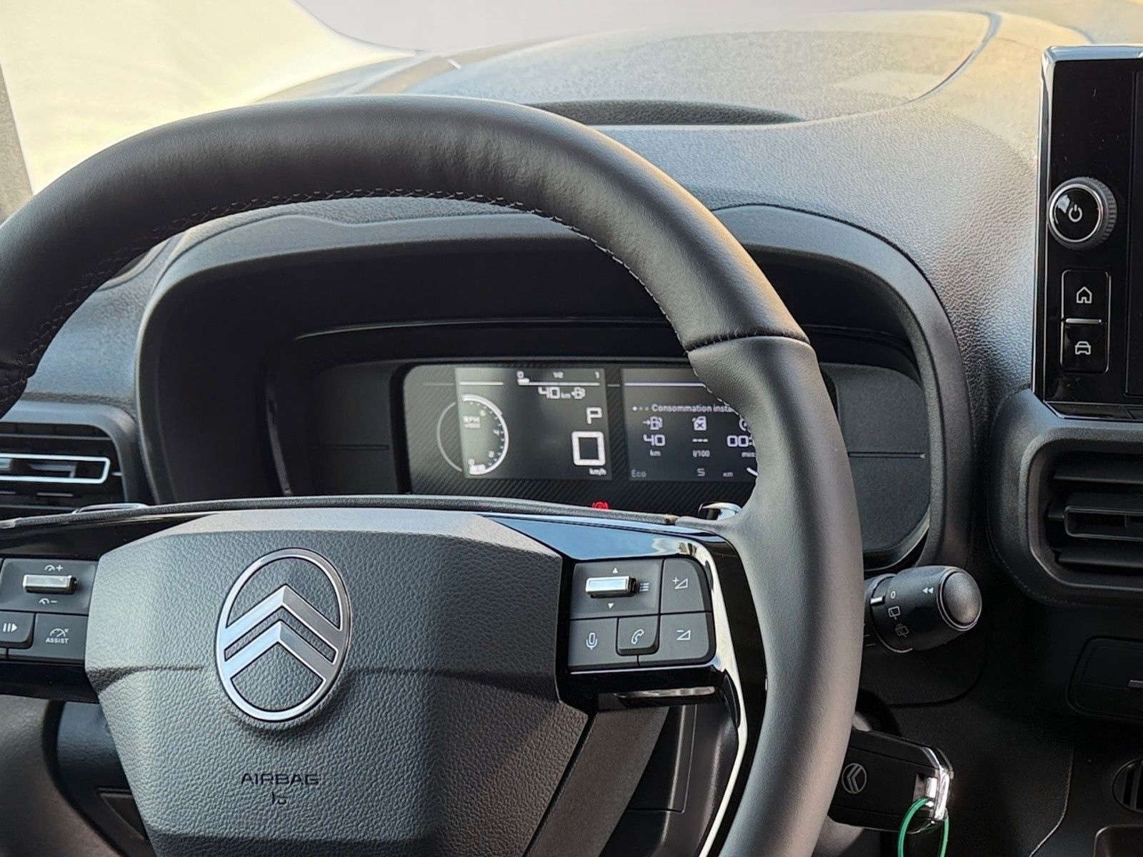 Fahrzeugabbildung Citroën Berlingo Kastenwagen XL Diesel 130 Automatk