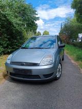 Ford Fiesta 1,3 4-Türer - Ford Fiesta aus 2004: 1.4
