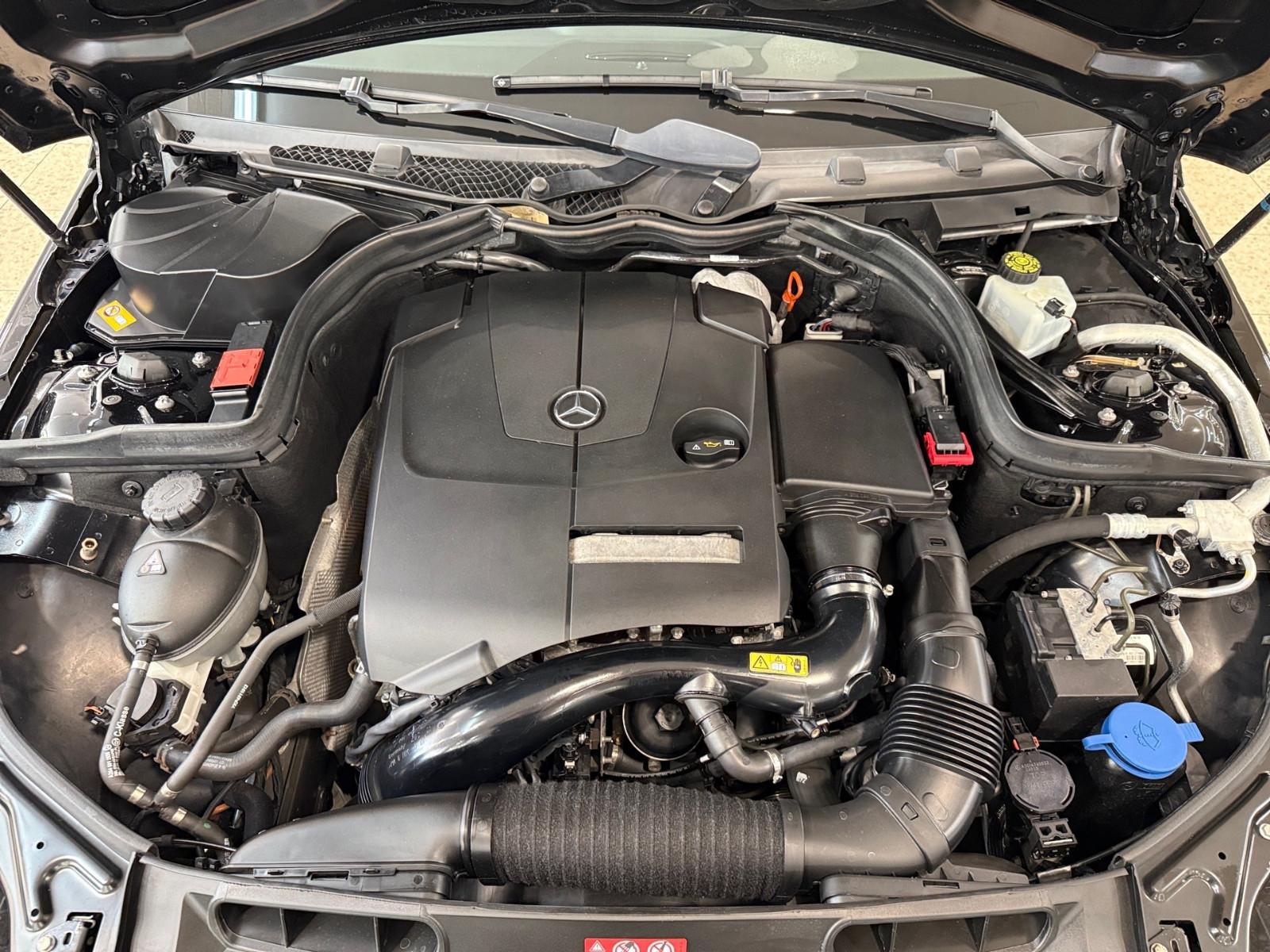 Mercedes-Benz C 180 T CGI BlueEfficiency*Navi*Spiegel-Paket*