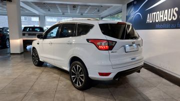 Ford Kuga - 10
