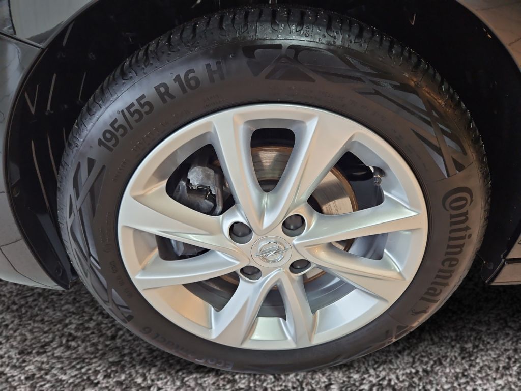 Fahrzeugabbildung Opel Corsa 1.2 Turbo Eleg. Navi Sitzheizung Parkpilot