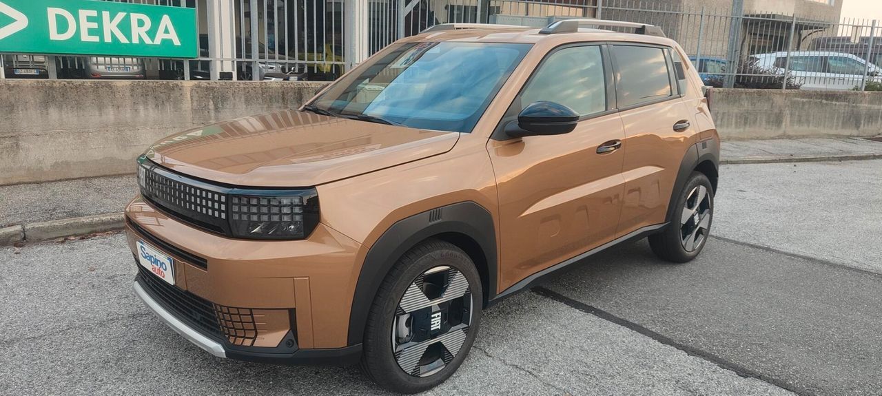 Fiat Grande Panda 1.2 Hybrid 110 CV S&S La Prima imagem 3