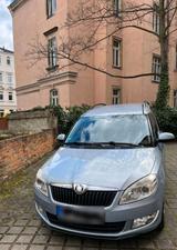 Skoda Roomster 1,2 Motor 16V TSI 1HAND Che... - Skoda Roomster mit Benzin-Antrieb: Kleinwagen, Schaltgetriebe