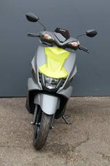 Suzuki UN 125 Avenis - SUZUKI AVENIS 125