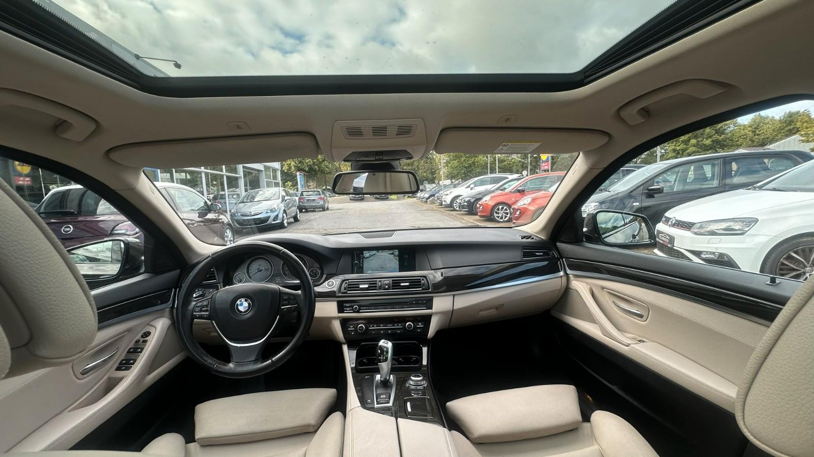 BMW 530 D Touring *Automat*Panorama*Sportpaket*Leder