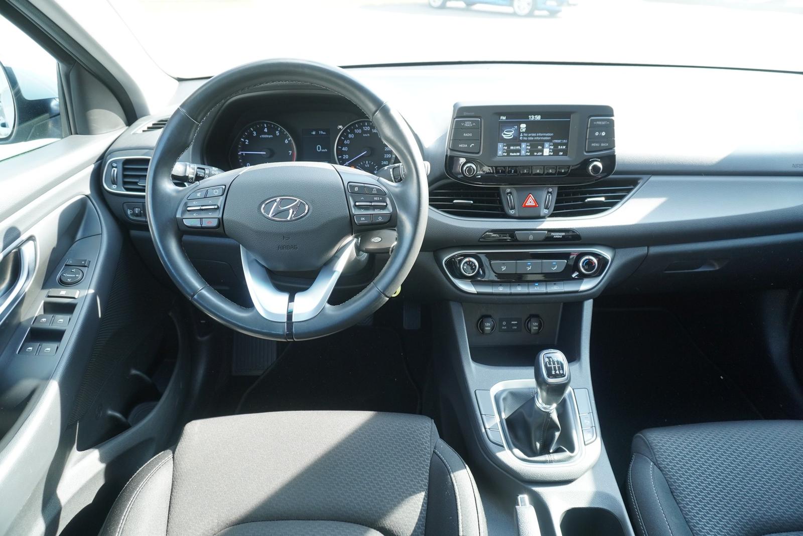 Hyundai i30 Fastback 1.0 T-GDI Trend Sitzheizung PDC USB
