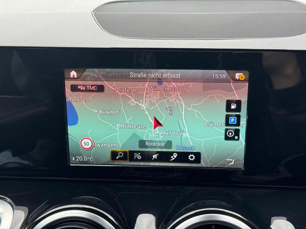 Mercedes-Benz GLB 200