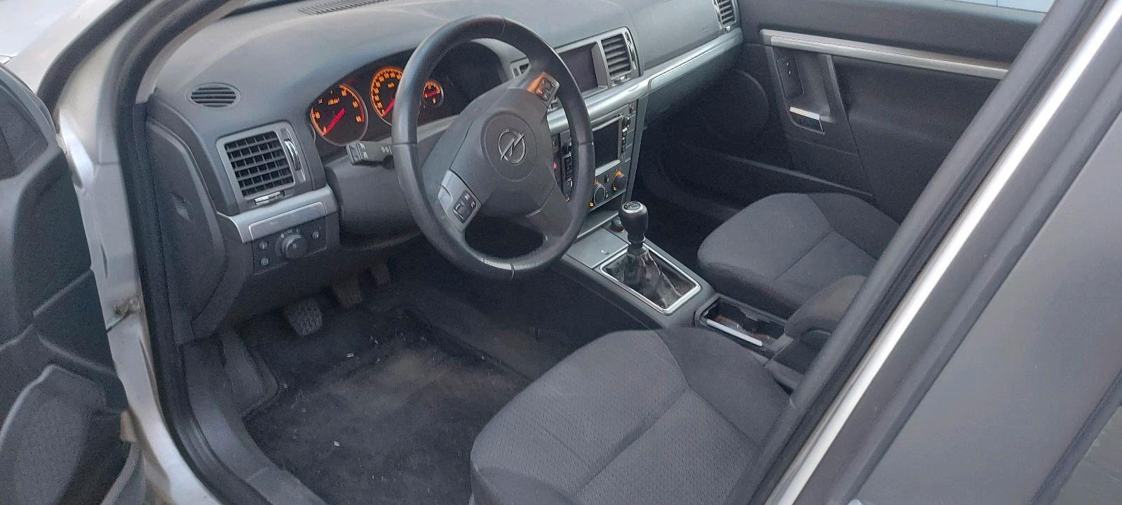 Opel Vectra 2005 — engine 150 HP (110kW)