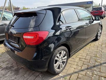 Mercedes-Benz A 180 Urban BlueEfficiency XenonKlima