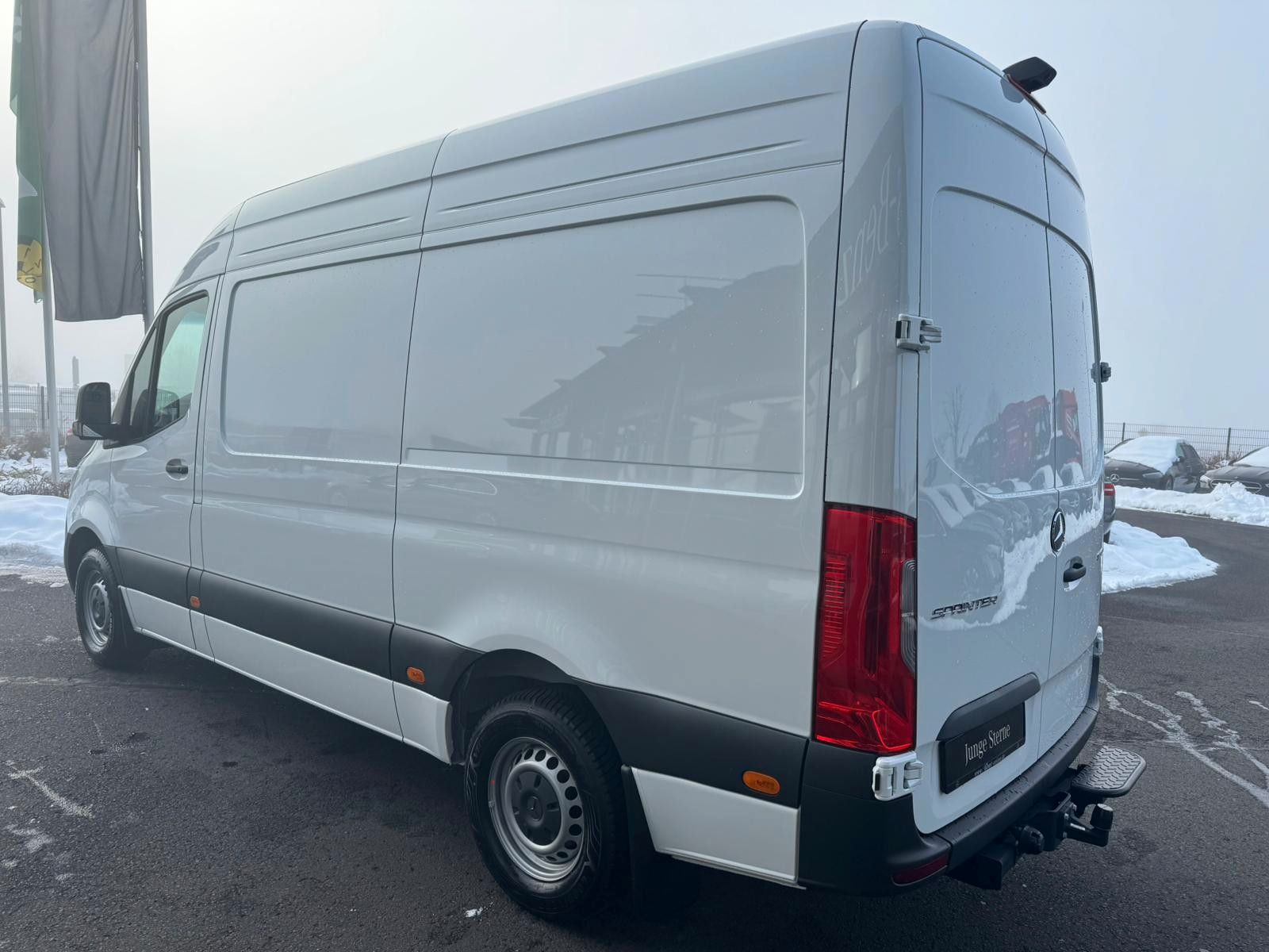 Fahrzeugabbildung Mercedes-Benz Sprinter 317 CDI 3665 9G AHK 3,5to Klima LED