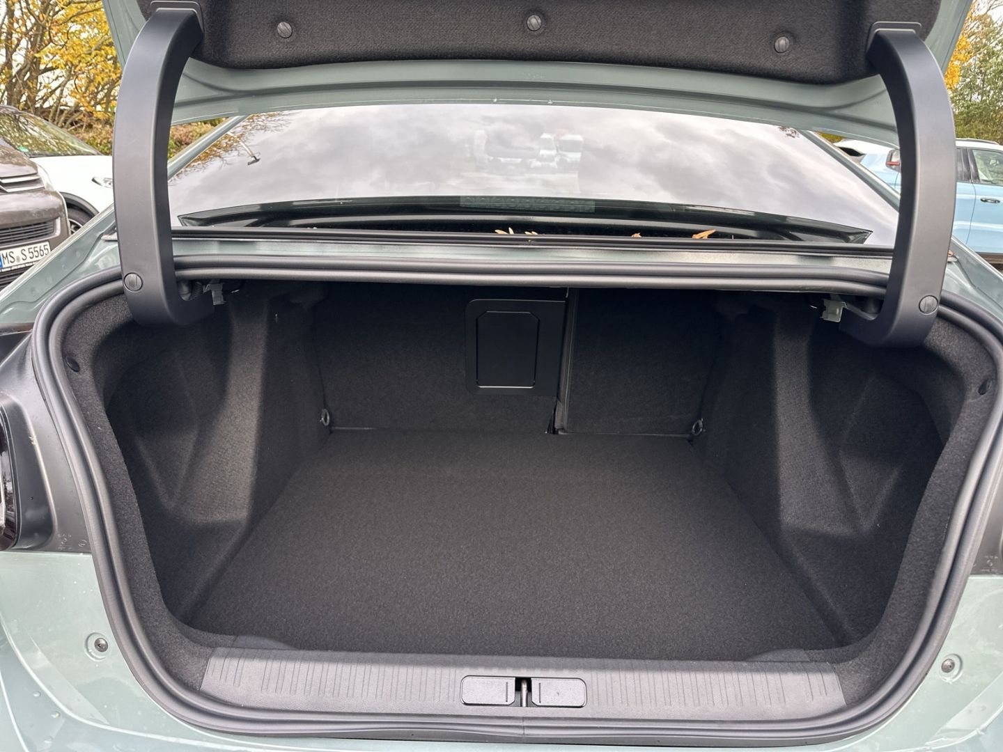 Fahrzeugabbildung Citroën C4 X Max Hybrid 145 El. Pano Navi CarPlay SHZ