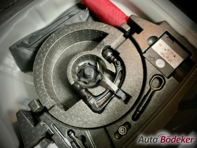 Volkswagen T-Roc 1.5 TSI DSG Style Sportpaket Bluetooth LED