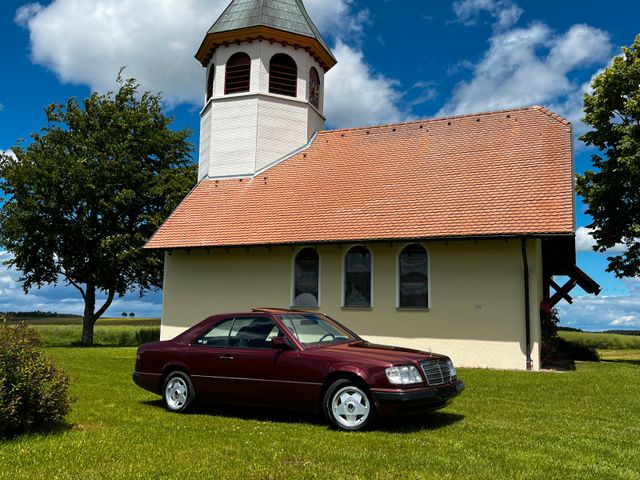 Mercedes-Benz CE 300