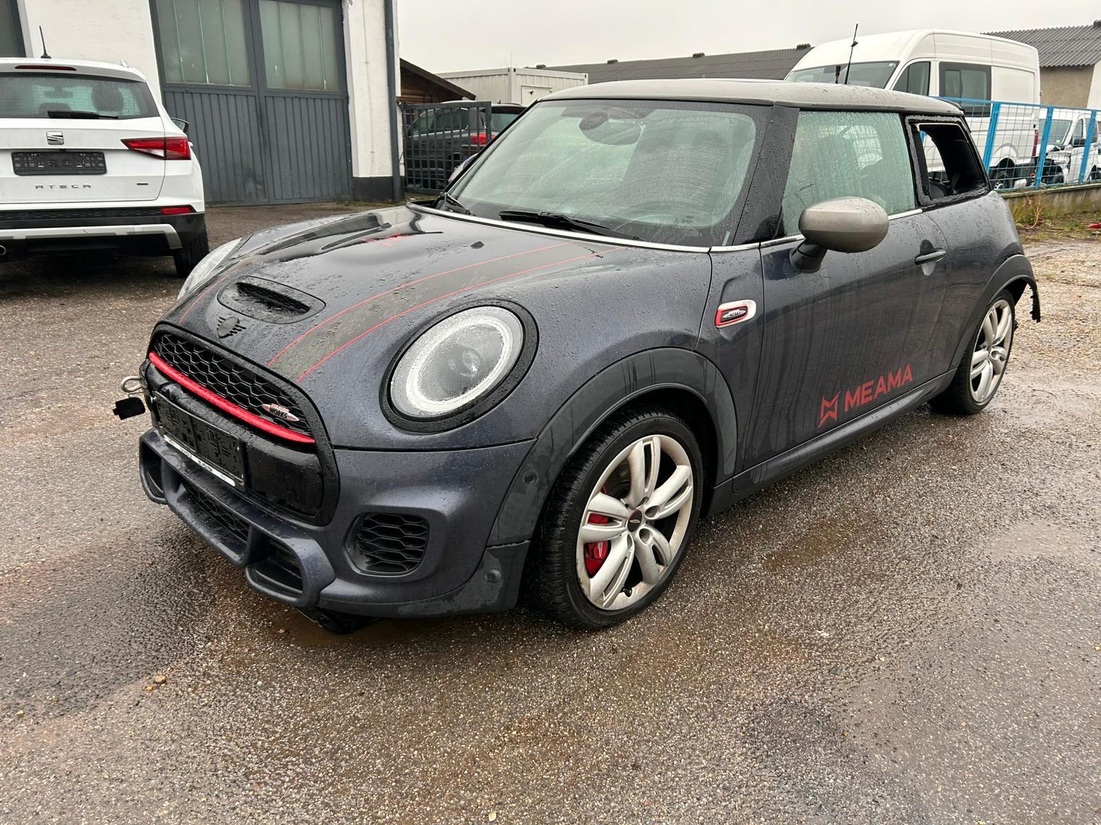 MINI JOHN_COOPER_WORKS