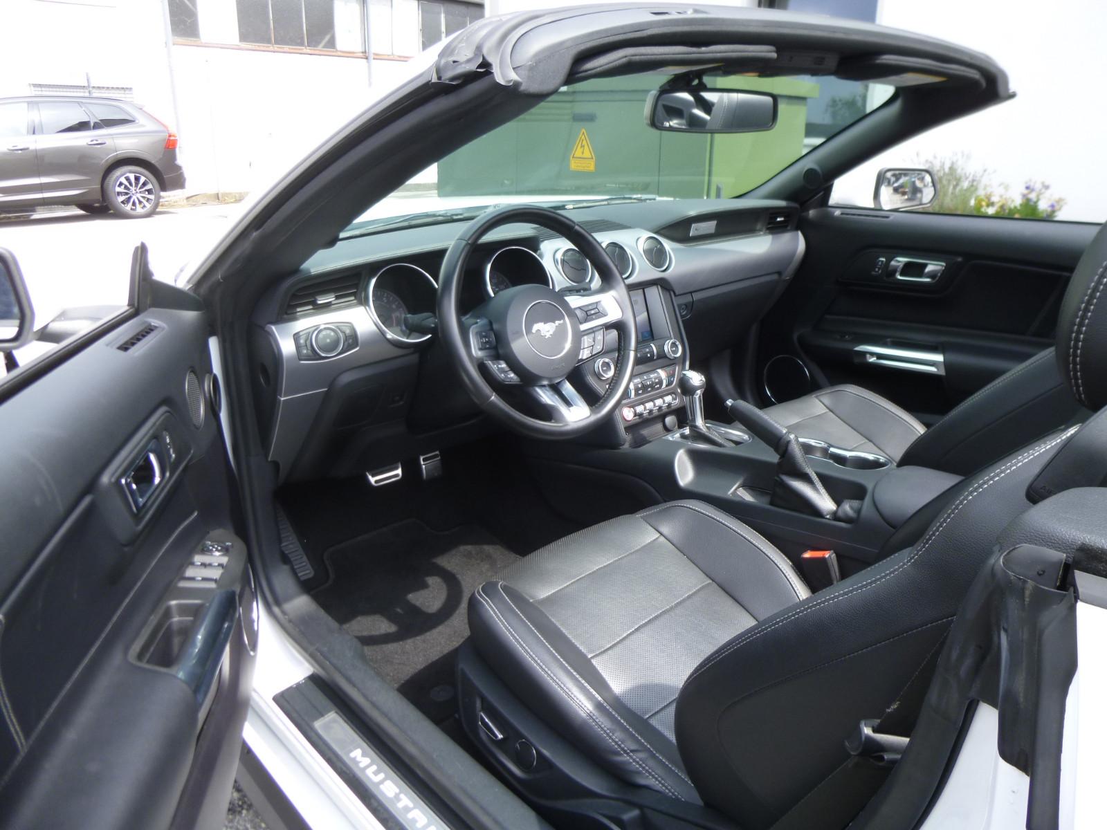 Ford Mustang 2.3 EcoBoost Cabrio