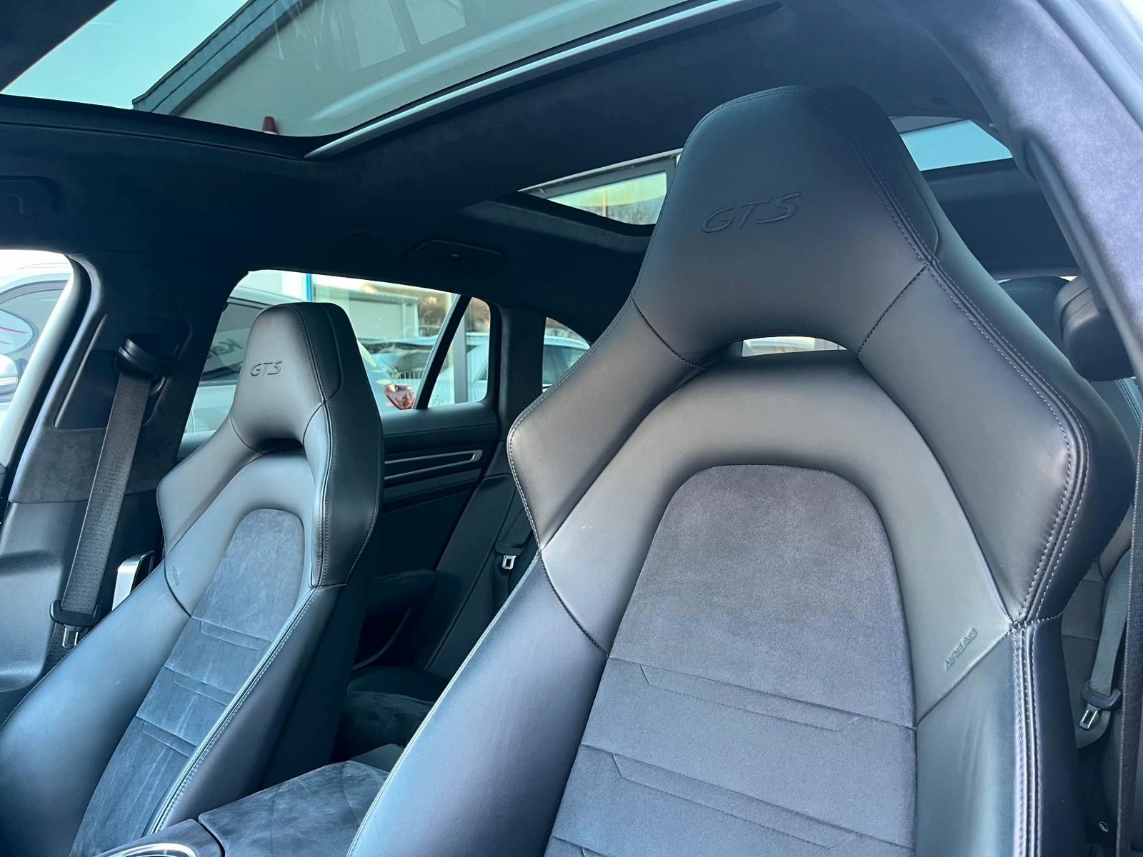 Fahrzeugabbildung Porsche Panamera Sport Turismo GTS*Pano*Matrix*HUD*360°*