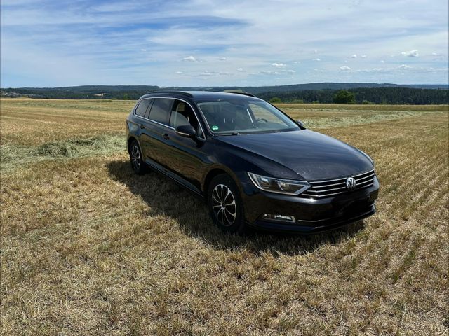 VW Passat 2.0 TDI SCR 110kW DSG 4MOT Comf. Vari...