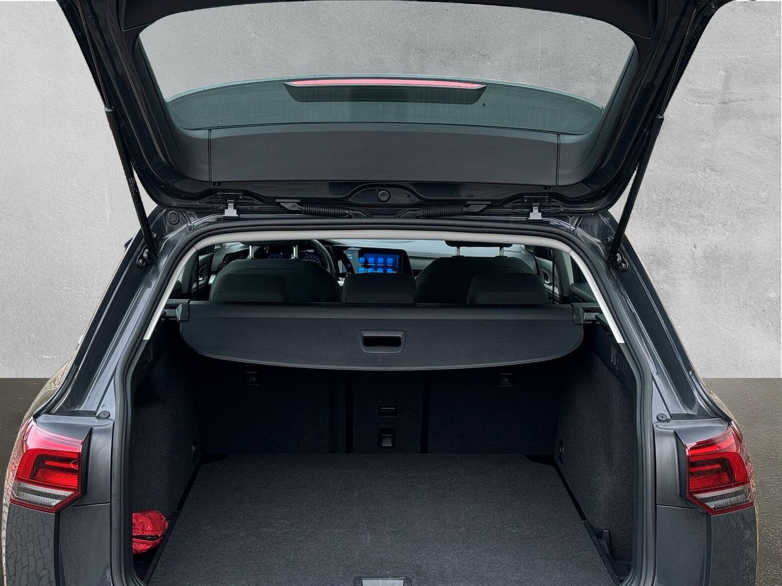 Fahrzeugabbildung Volkswagen Golf  Variant 2.0 TDI Life Kamera AppConnect Nav