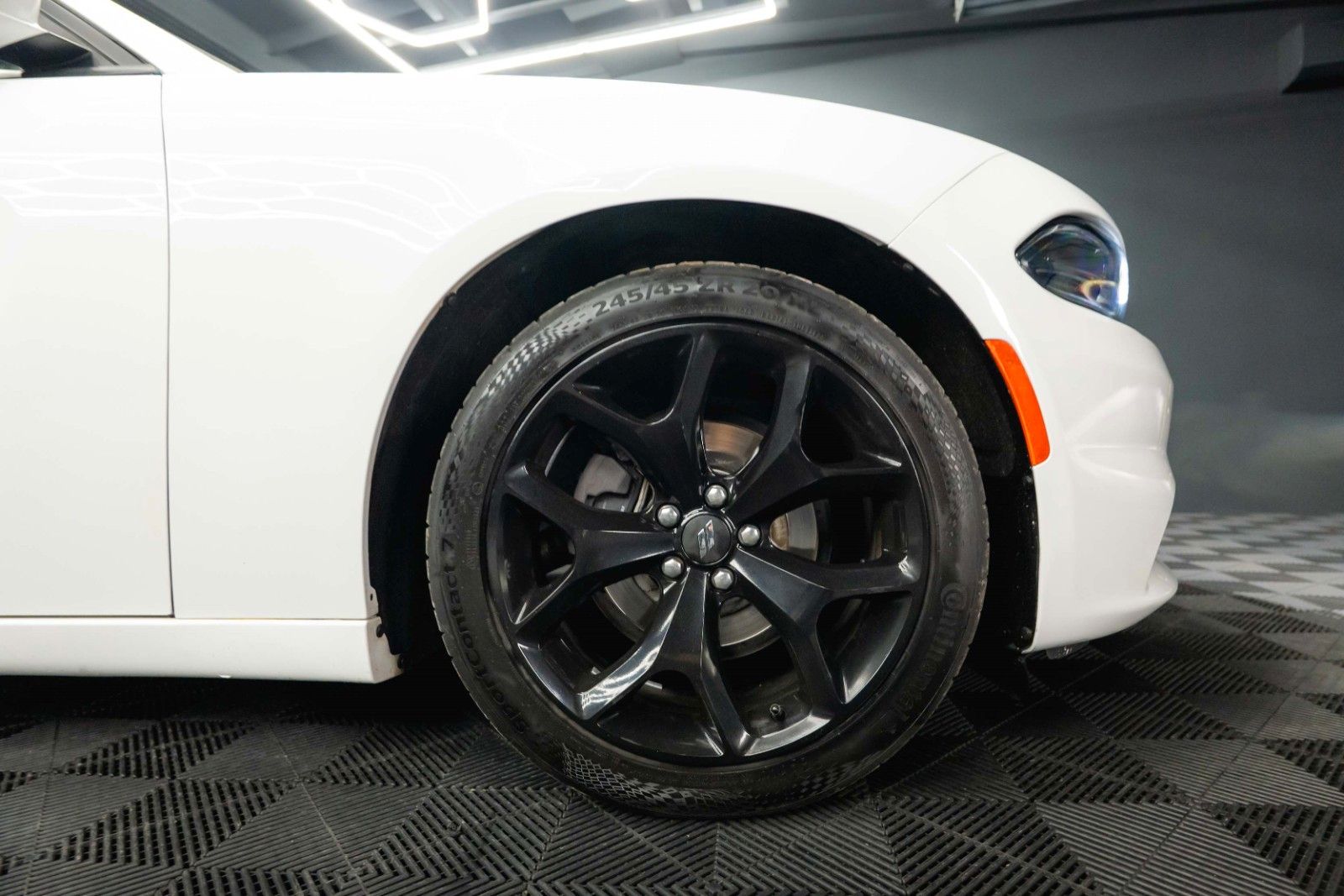 Fahrzeugabbildung Dodge Charger 3.6 Night-Paket | LED | Unfallfrei | 20'