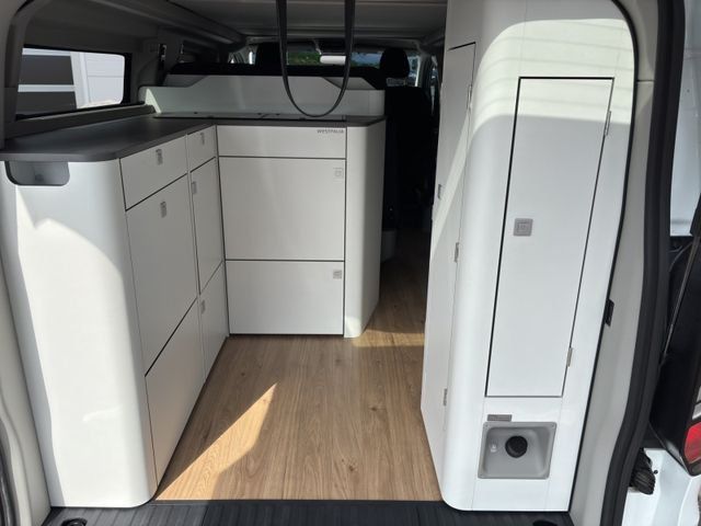 Fahrzeugabbildung Ford Tourneo Custom 2.0l 320 L1 Nugget Titanium Auf