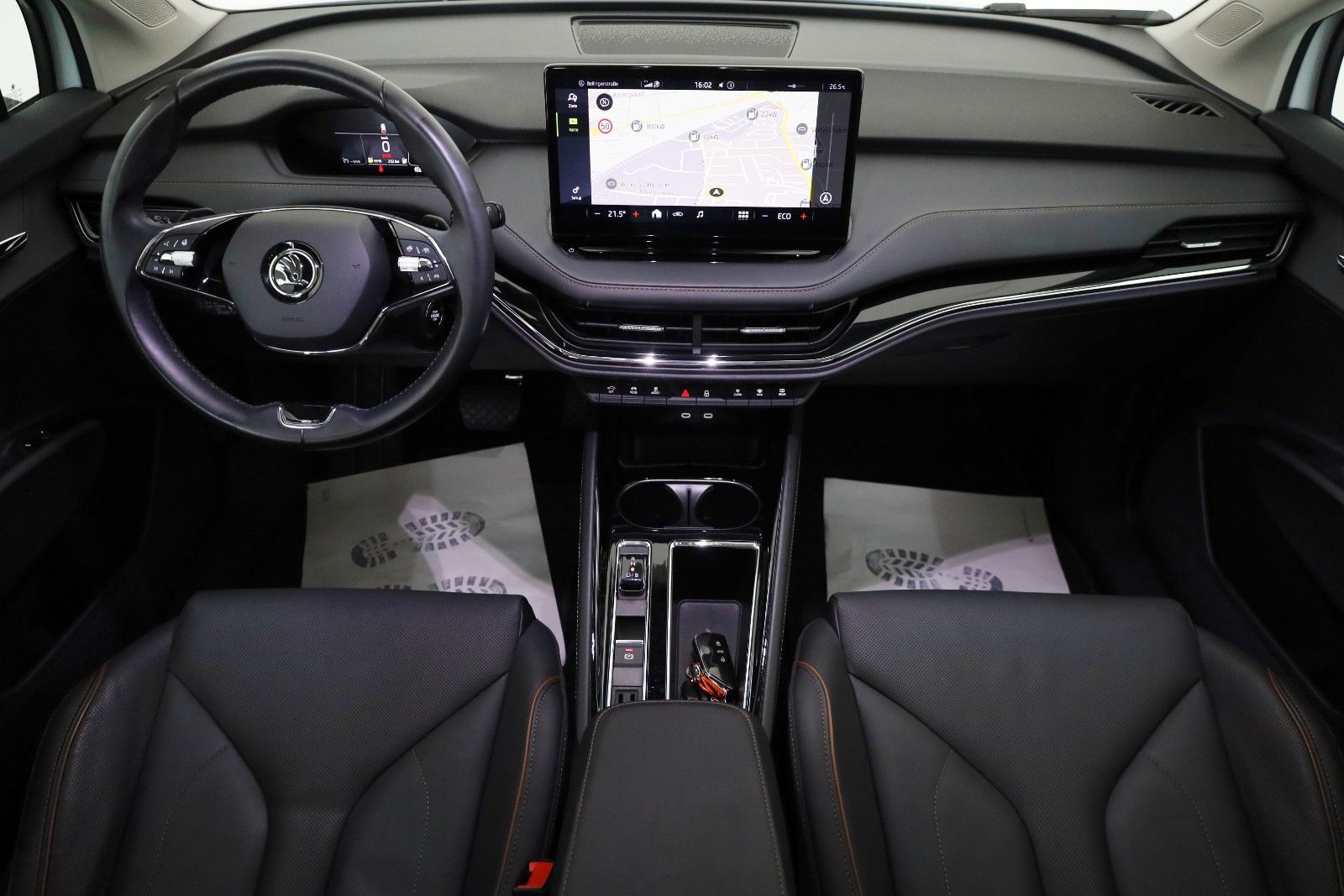 Fahrzeugabbildung SKODA Enyaq 80 x Suite,Leder,Kamera,Wärmepumpe,ACC