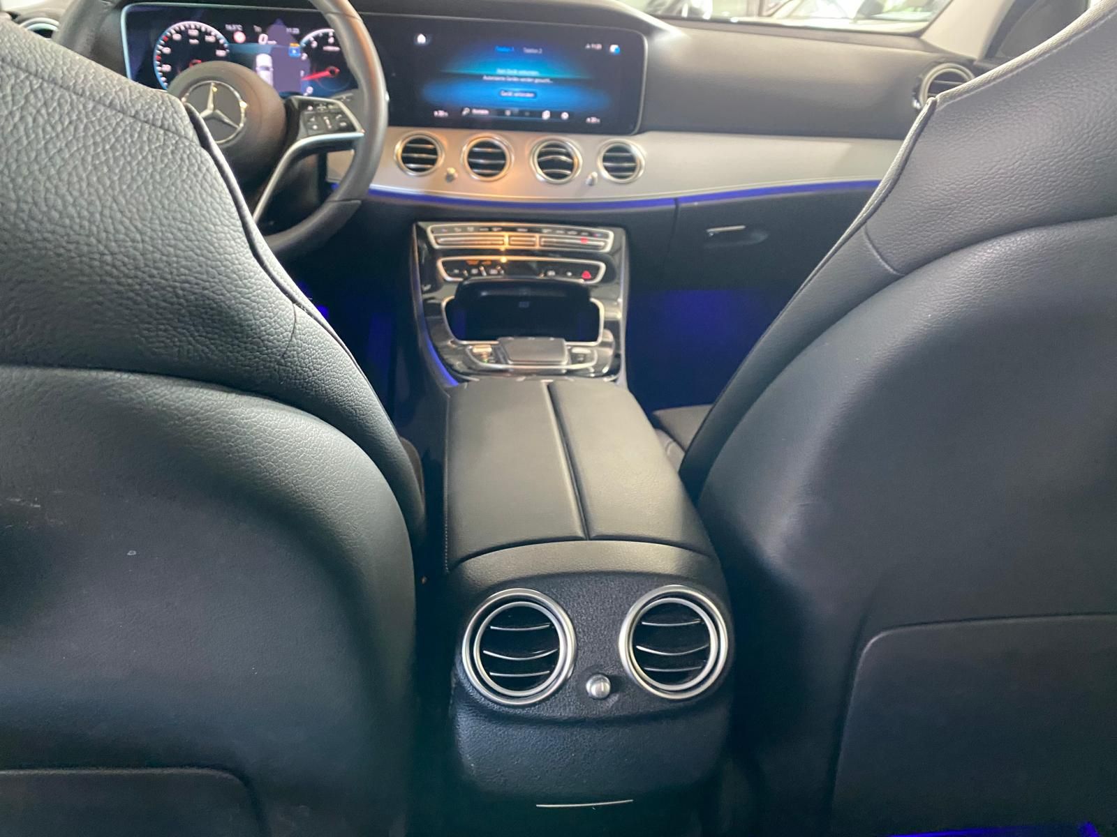 Fahrzeugabbildung Mercedes-Benz E 200 T-Model Avantgarde/LED-High/1.HD/