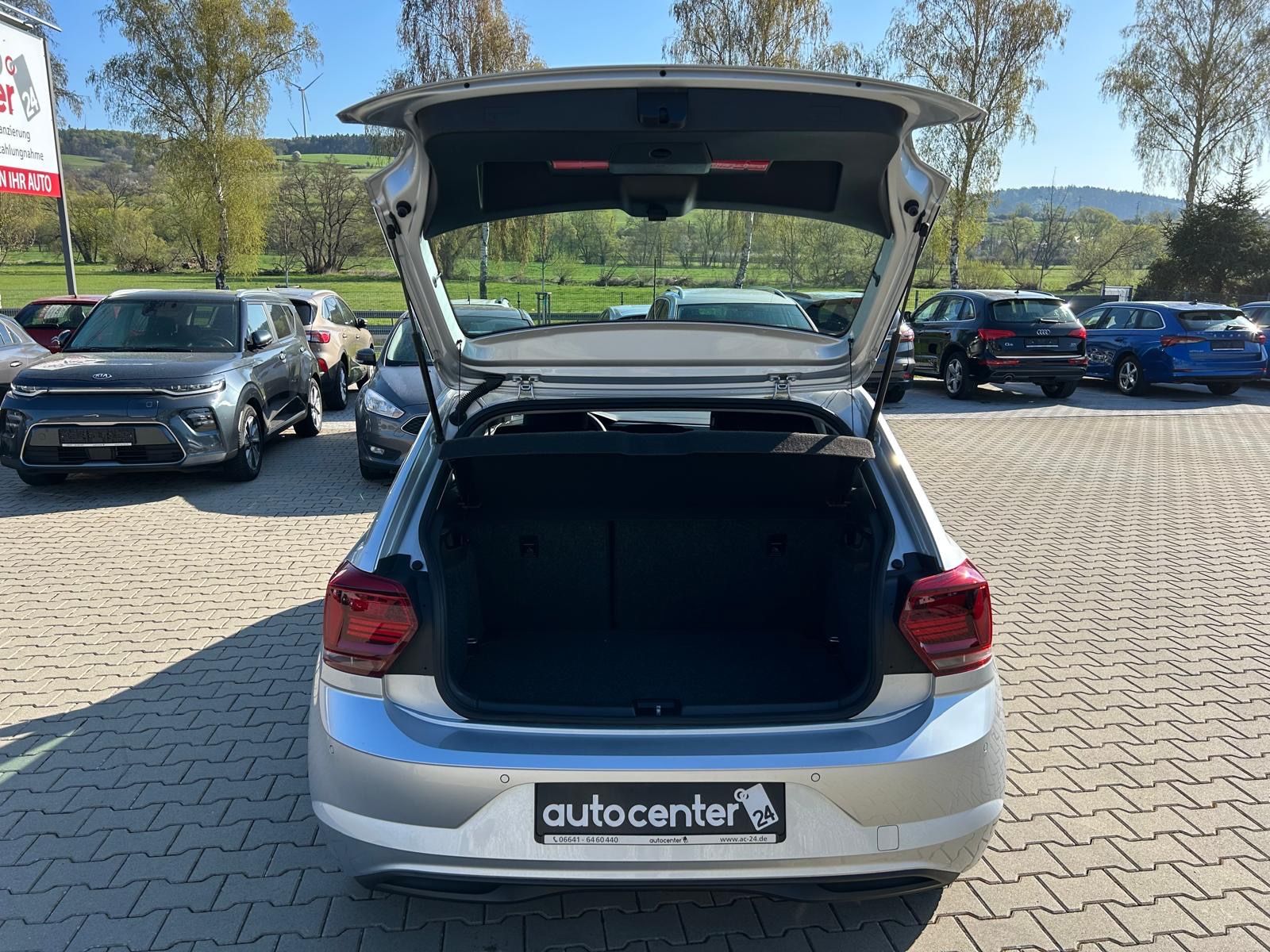 Fahrzeugabbildung Volkswagen Polo VI Comfortline°Navi°PDC