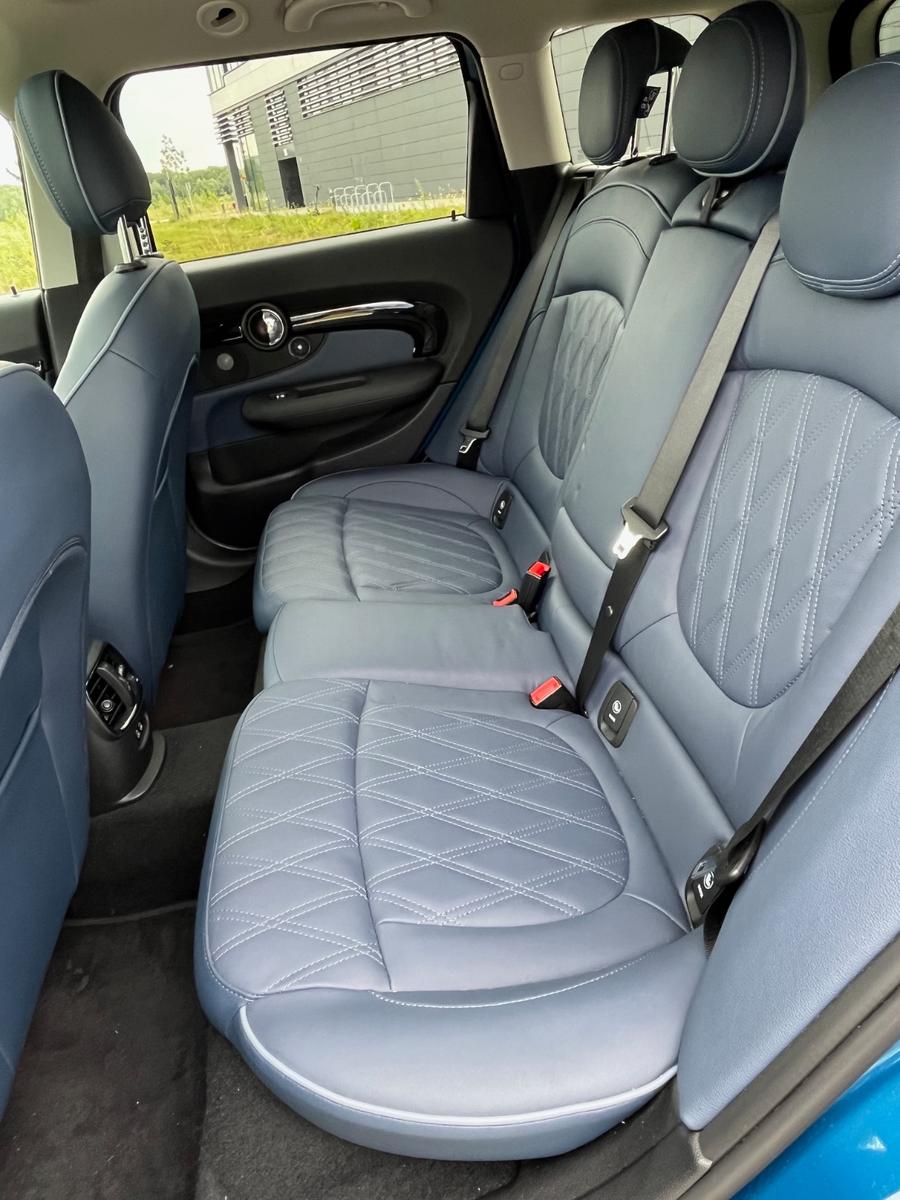 MINI Mini Cooper S Clubman, 8-fach bereift, 2. Hand