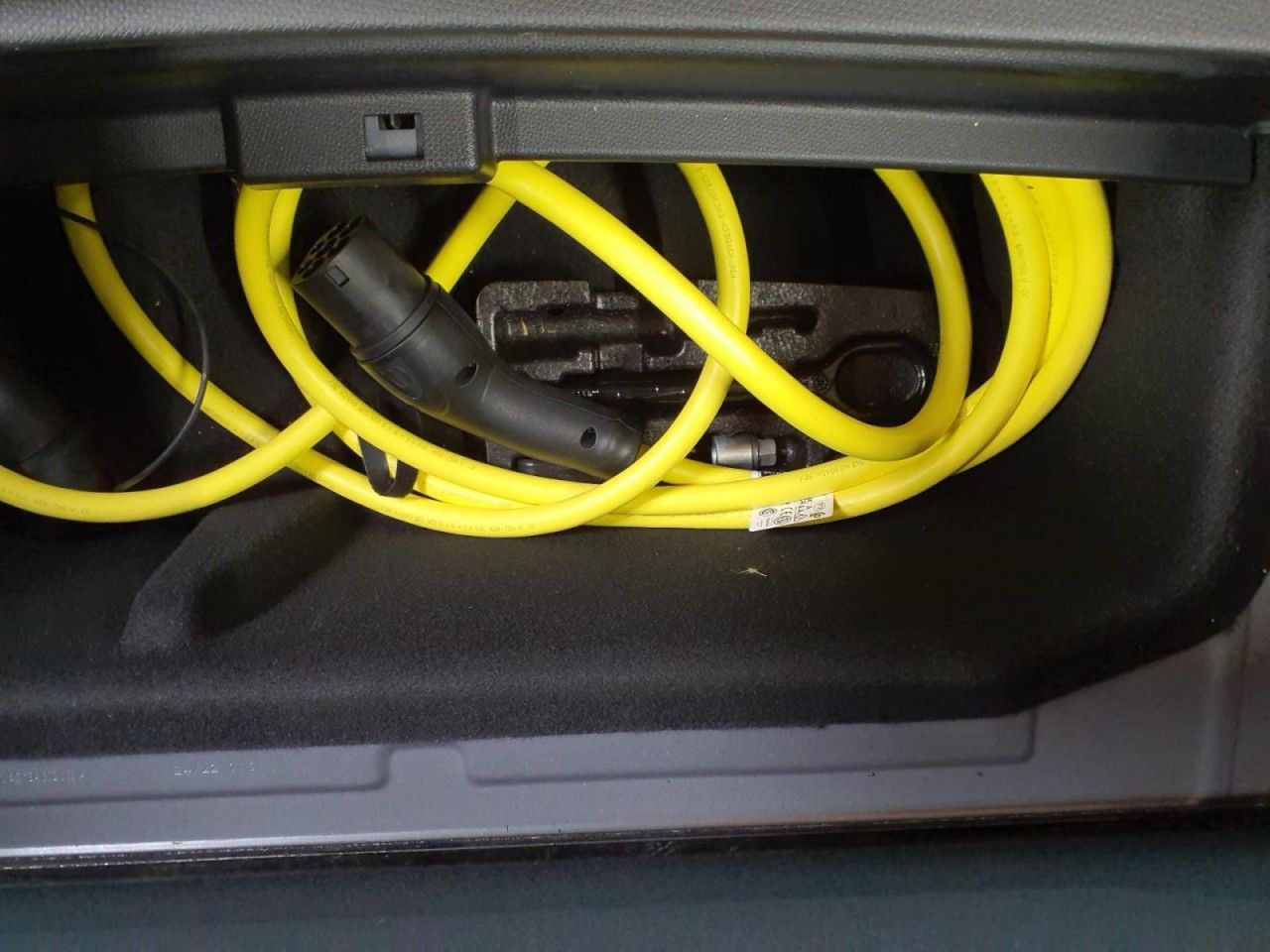 Cupra Tavascan - Bild 19