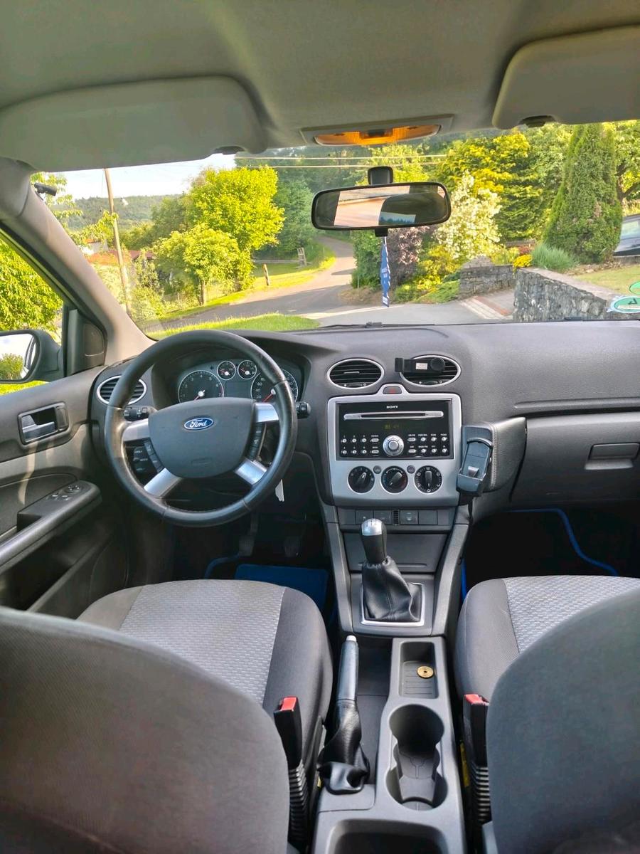 Ford Focus 2004 — photo 5