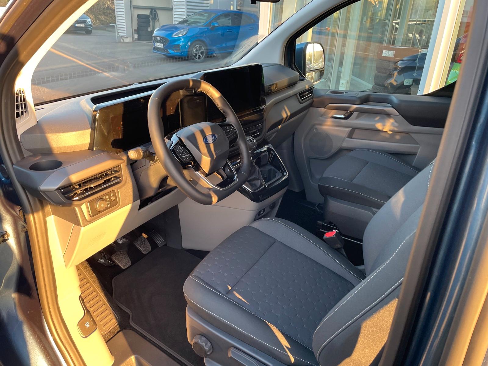 Ford Tourneo Custom L1 Titanium 150PS Schaltgetriebe