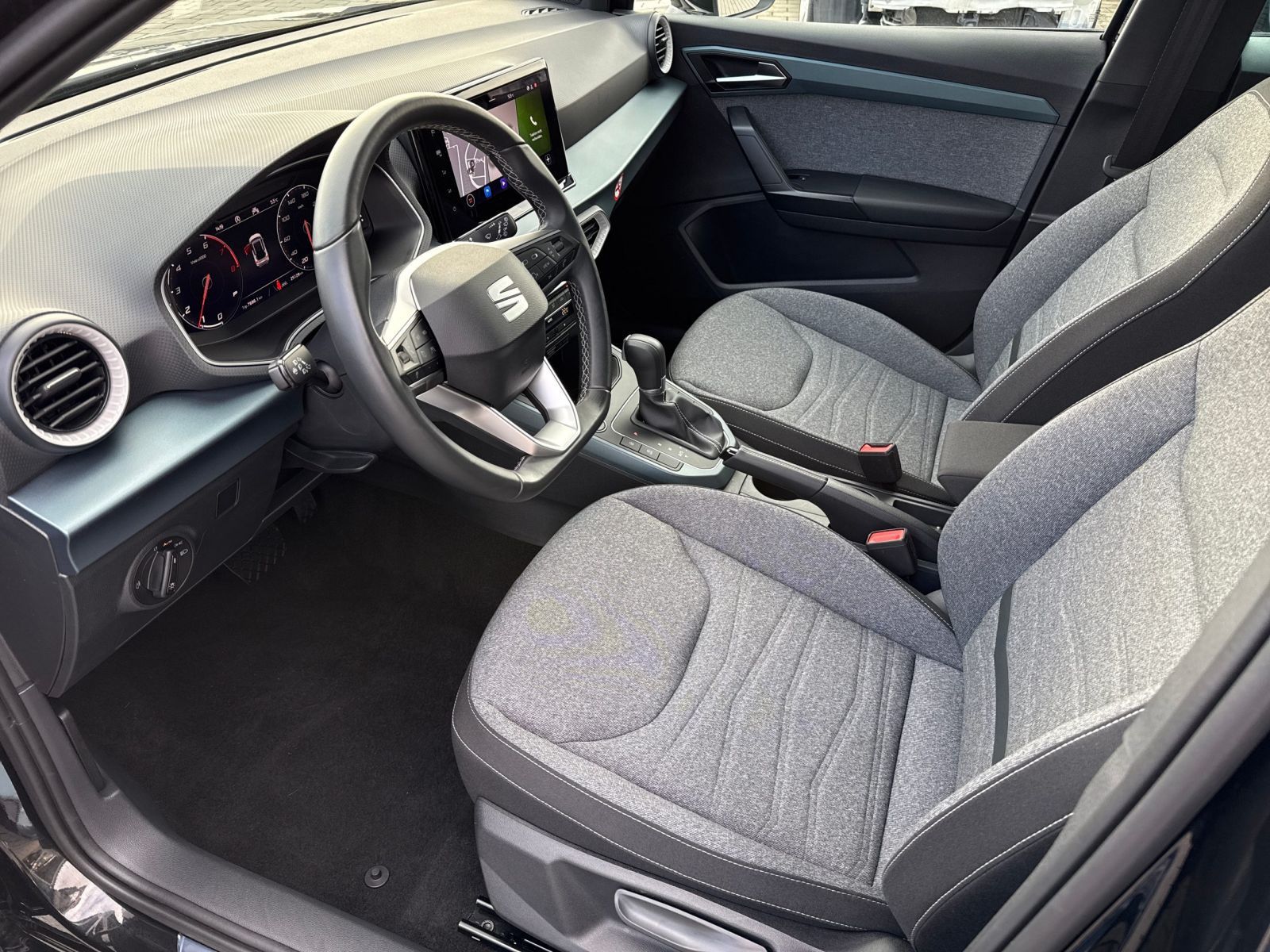Seat Arona - Bild 8