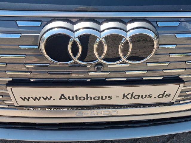 Q4 45 e-tron quattro S line Wärmepumpe Leder