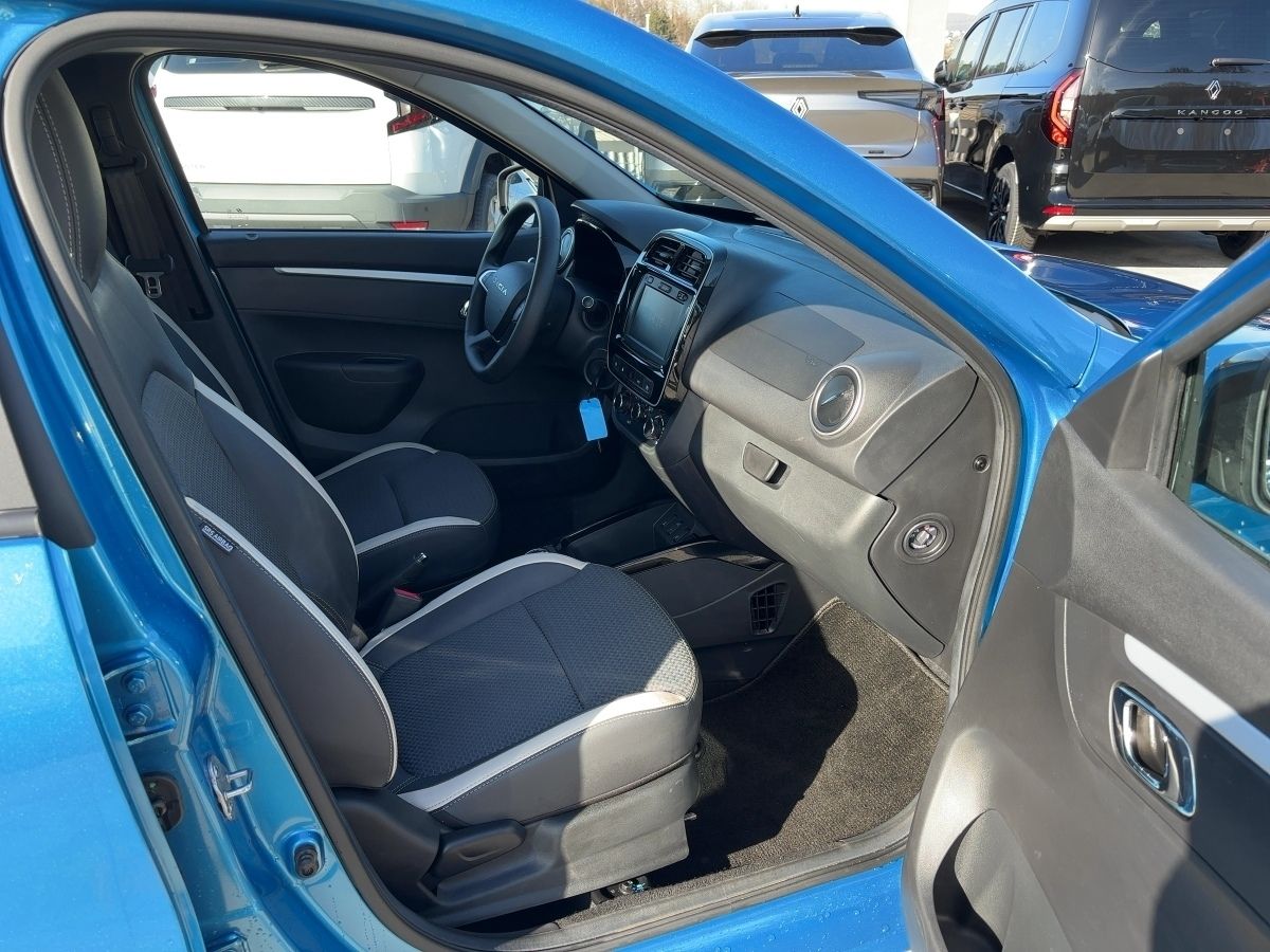 Fahrzeugabbildung Dacia Spring Essential 45 CCS Kamera