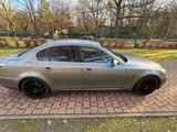 BMW 525i -