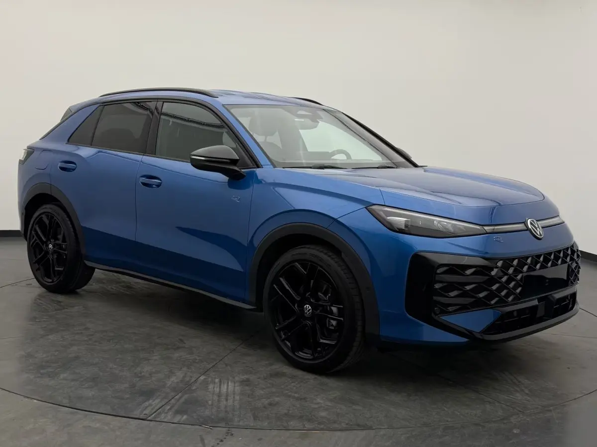 Volkswagen T-Roc 1.5 eTSI DSG R-Line +BLACK-STYLE+CAM+ACC+, миниатюра 4