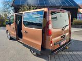 Nissan NV300 Kombi L1H1 2,7t PREMIUM/8.SITZER/AHK/SHZ/ - Nissan: Sitzer 8