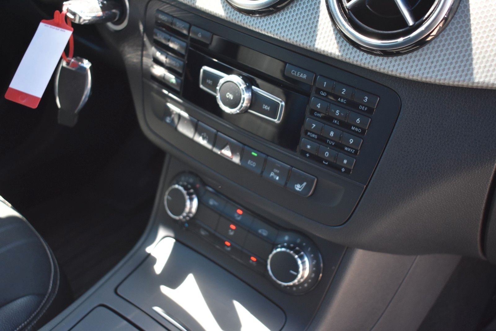 Fahrzeugabbildung Mercedes-Benz B 200 CDI Automatik Sport Paket Navi Sitzheizung