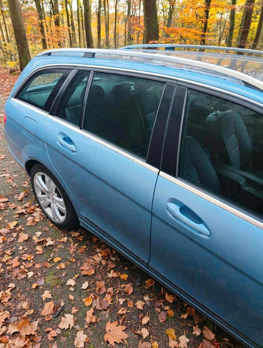 Mercedes-Benz C250 2009 — photo 7