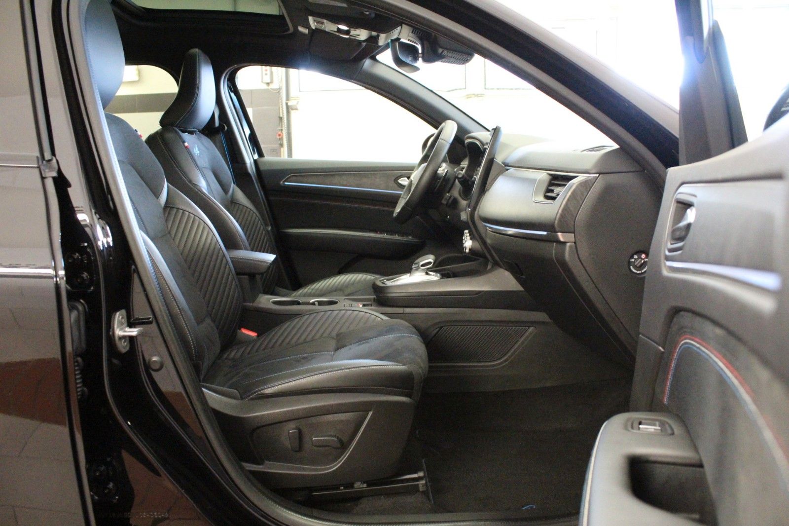 Fahrzeugabbildung Renault Arkana E-Tech Full Hybrid 160 Esprit Alpine