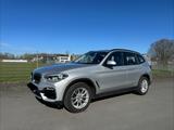 BMW X3 xDrive20d RENTNERAUTO TOP GEPFLEGT - : Geländewagen, Rent