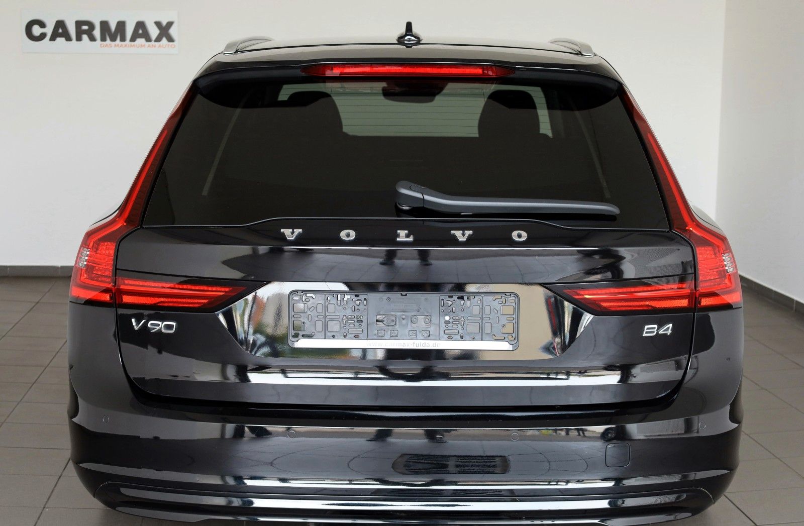 Fahrzeugabbildung Volvo V90 B4 Momentum Pro, Xenium-Pak, Leder, H&K, ACC