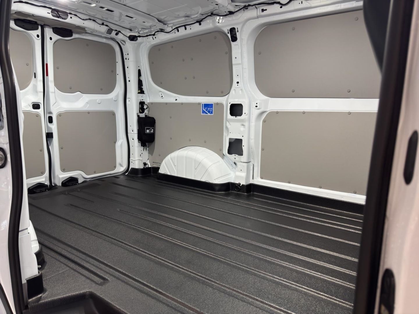 Fahrzeugabbildung Ford Transit Custom Kasten 320 L1 Trend FWD Plug-in H