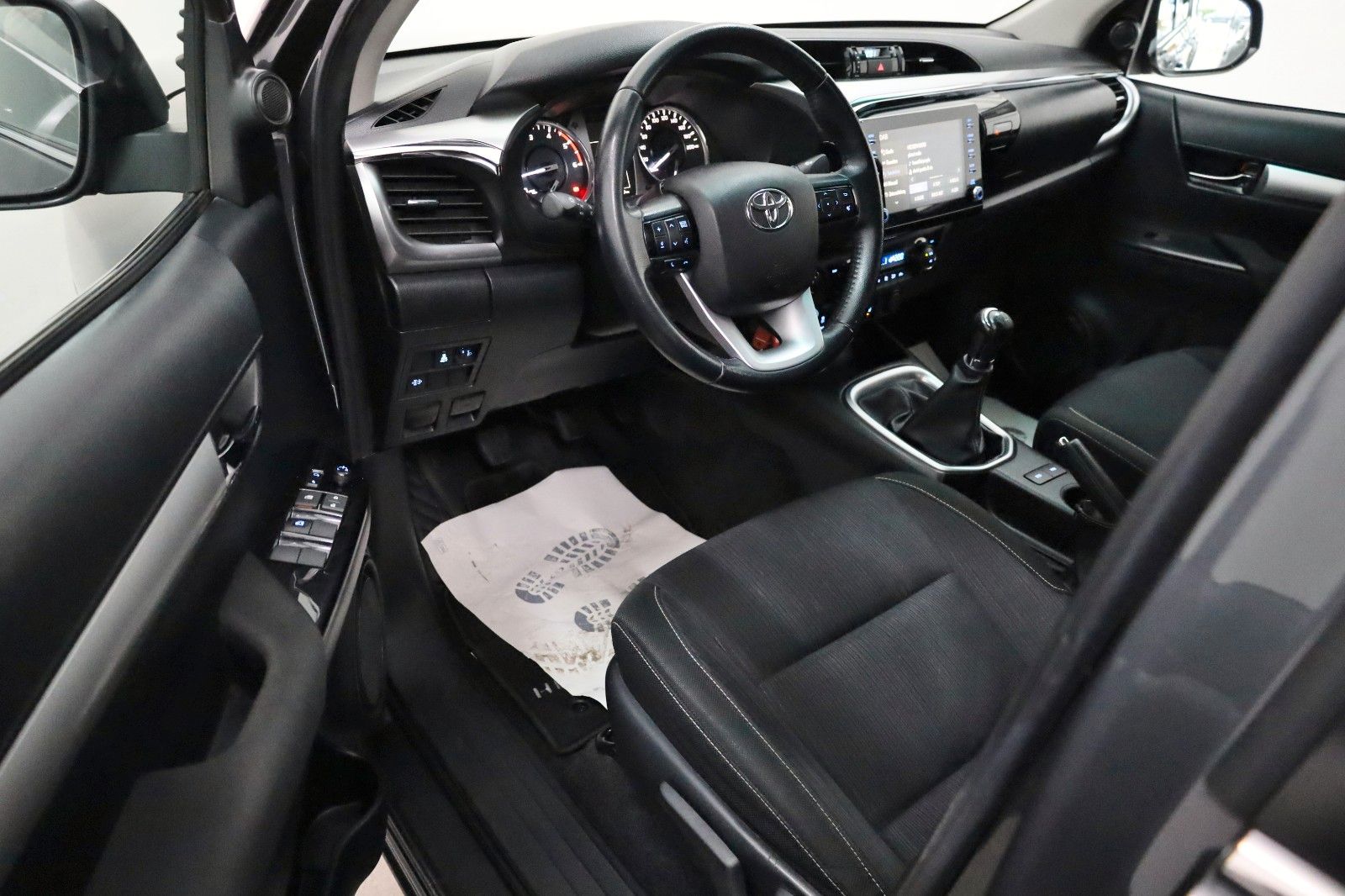 Fahrzeugabbildung Toyota Hilux 2.8 D-4D Comfort DOKA,150kW,Kamer,CarPlay