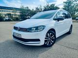 Volkswagen Touran 2.0 TDI SCR IQ.DRIVE 