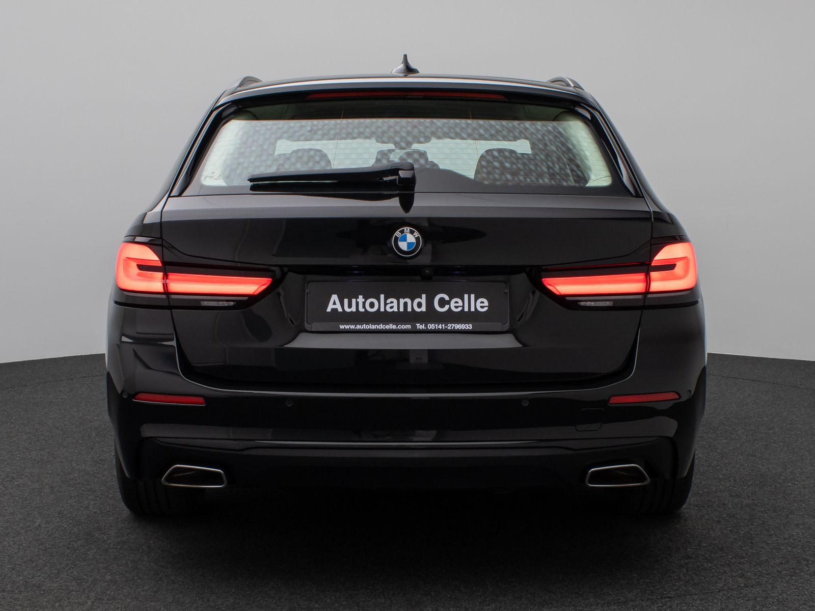Fahrzeugabbildung BMW 520d xD Kamera HUD DAB 4xKlima Sport Leder Alarm