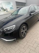 Mercedes-Benz E 220 d T Autom. -LED, ToteW,SpurH assi, TÜV Neu - Mercedes-Benz E 220 aus 2021