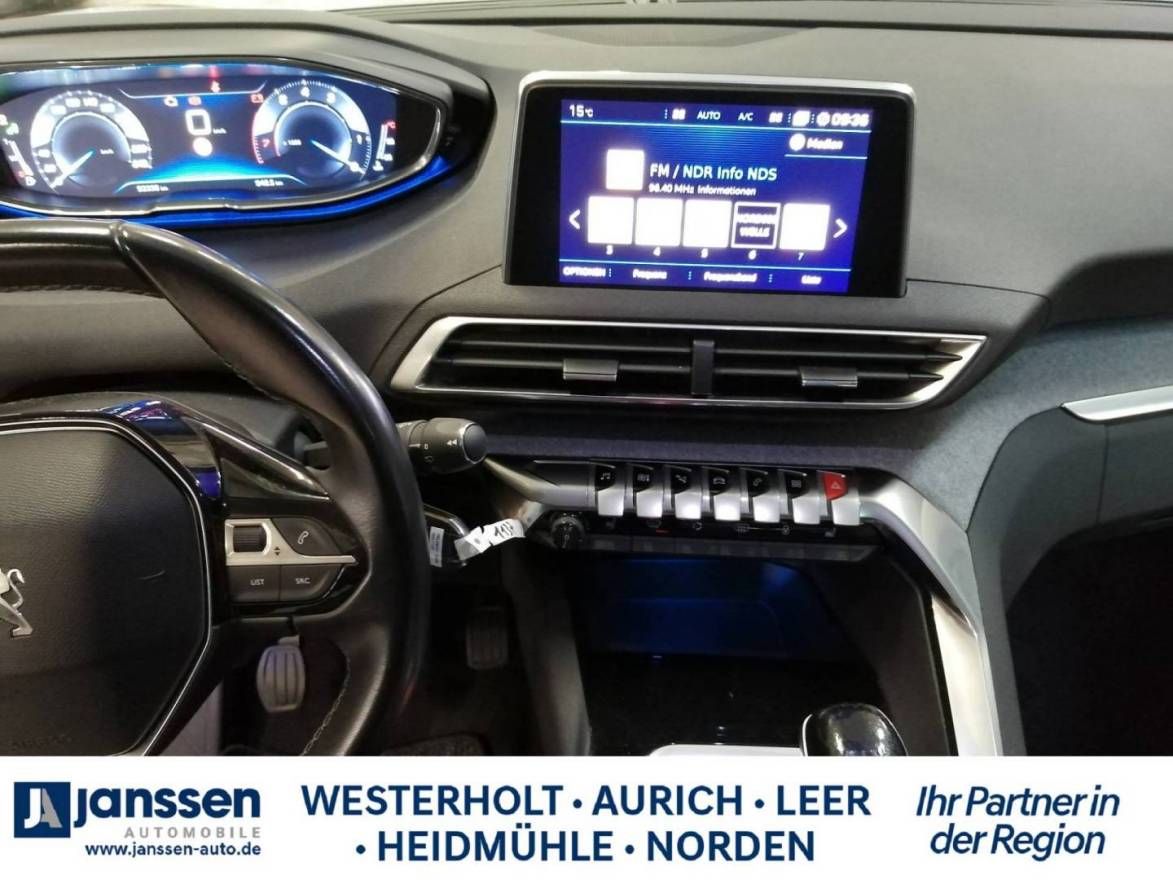 Fahrzeugabbildung Peugeot 3008 PureTech Stop & Start